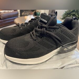 S35. NEW Udirini Women’s Steel Composite Toe Shoes Black/White EU39/US8.5